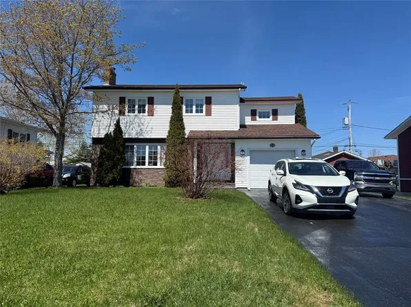 25 Gardner Street, Grand Falls-Windsor, NL A2A2T3