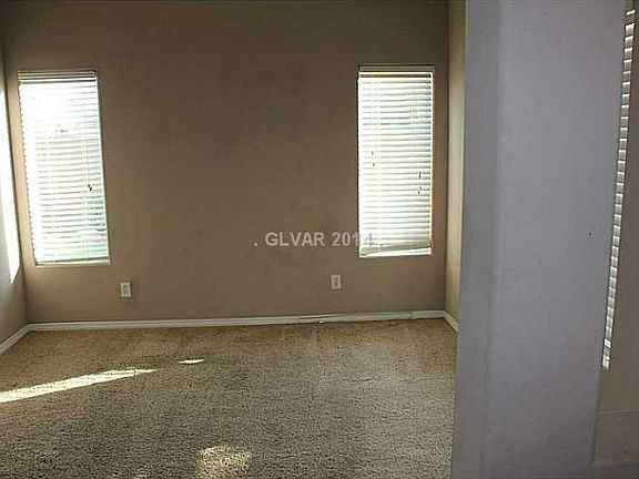 4th image of 8290 Lincoln Valley St