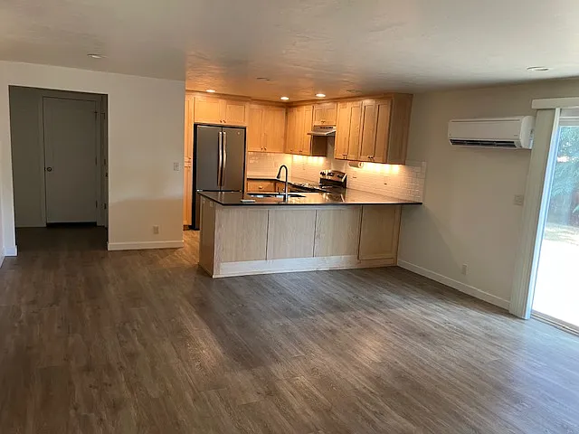 3420 Saint St — Photo 25