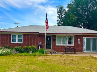 508 E Lyon St, Lyons, KS 67554