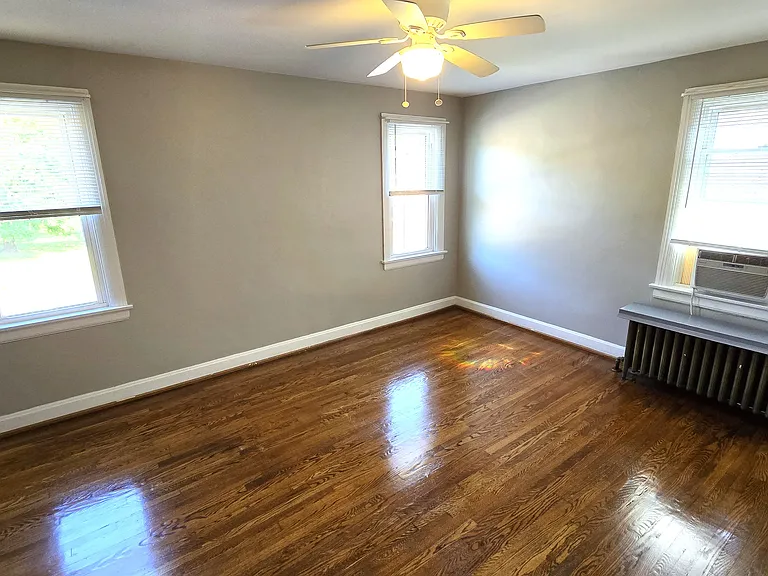 3884 Vine St — Photo 16