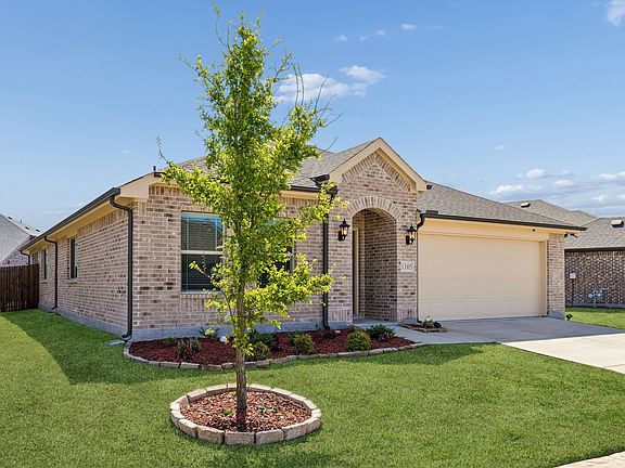 2nd image of 1105 Mapleton Dr