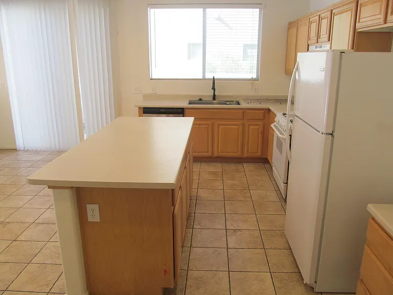6776 Firewood Dr — Photo 10