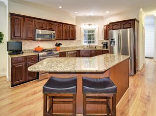 6401 Breeze Hill Rd, Crestwood, KY 40014