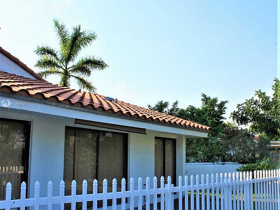 3rd image of 8268 NW 36th Pl #8268