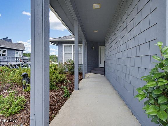 3rd image of 16 Westlake Pointe Drive