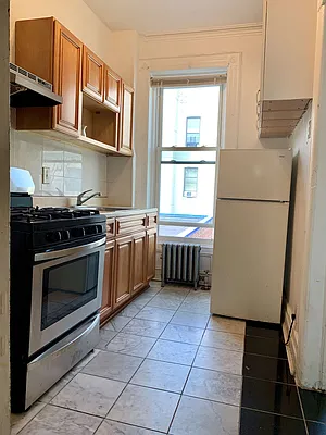 Rented by City Roots Realty | media 13
