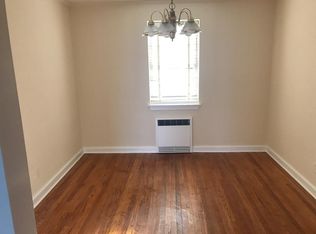 2 Oakley St, Cambridge, MD 21613
