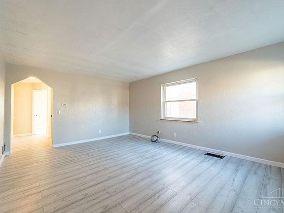 4th image of 8306 Marley St
