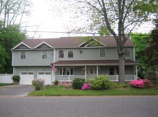 275 Linda St, Belford, NJ 07718