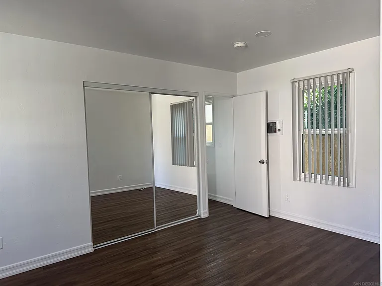 170 Garrett Ave #1/2 — Photo 9
