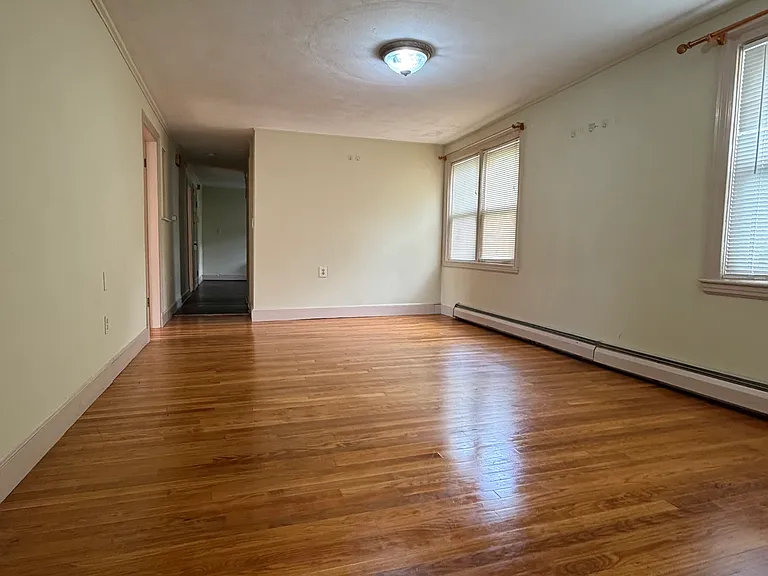12 Curtis St #1 — Photo 4