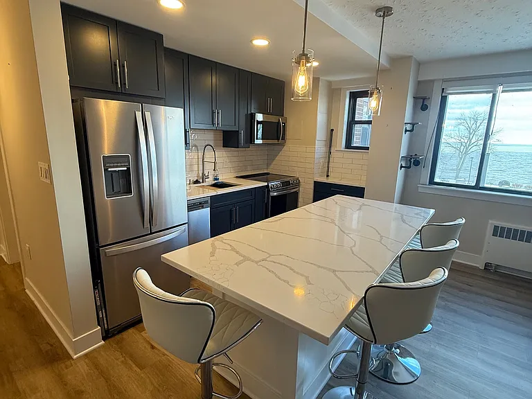 11720 Edgewater Dr #417 — Photo 3