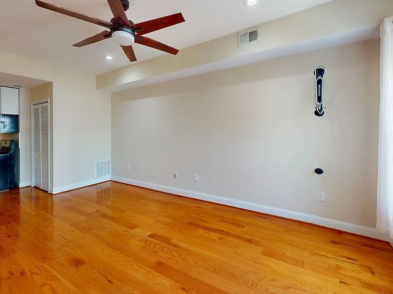 652 Newton Pl NW #2 — Photo 6
