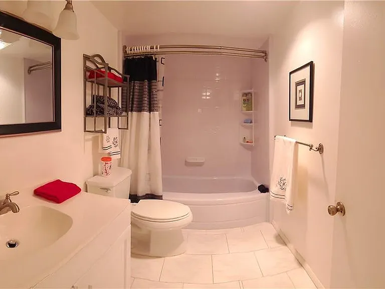 121 SE 3rd Ave #106 — Photo 20