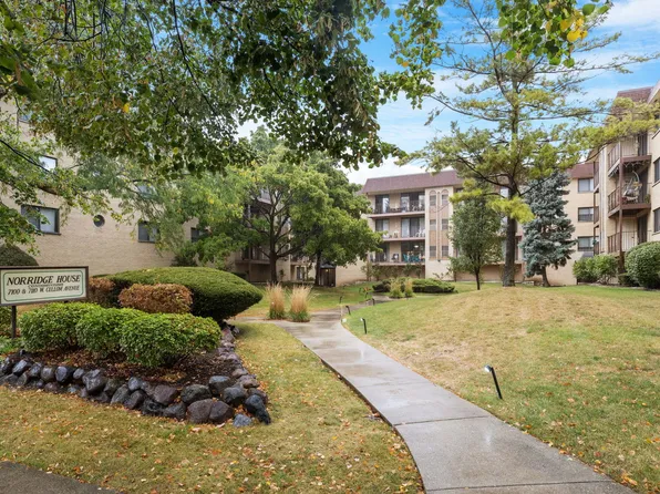 7100 W Cullom Ave Unit 318, Norridge, IL 60706