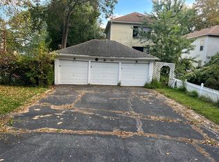 36 5th Ave, Worcester, MA 01607