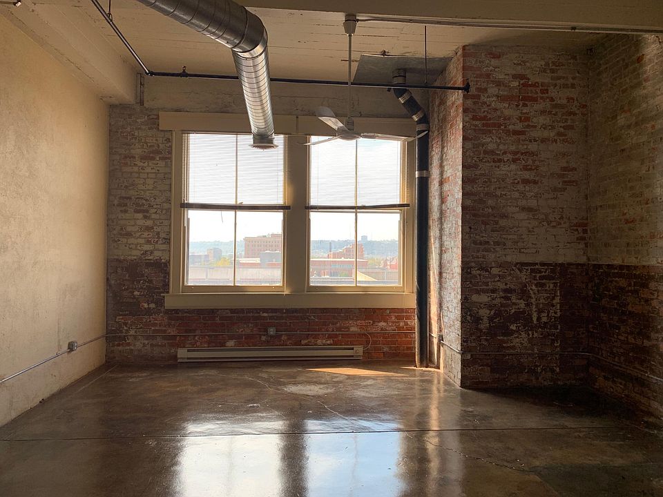 Tons of natural sunlight!