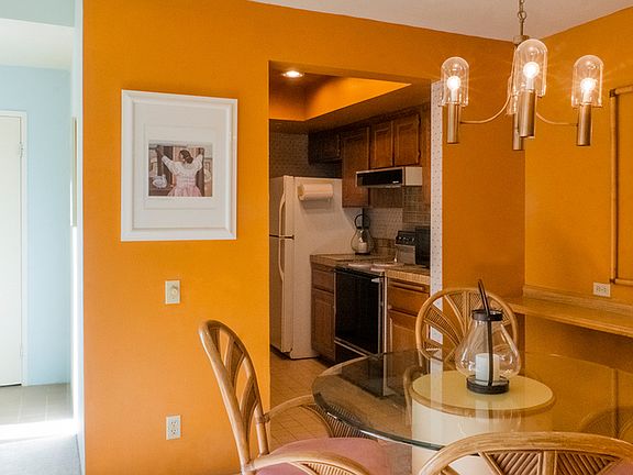 4th image of 222 N Calle El Segundo APT 516