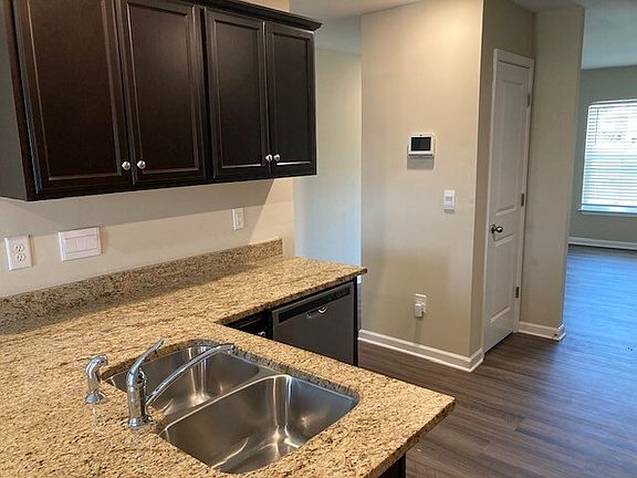 5th image of 4810 Black Forest Dr