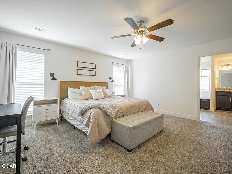 2110 Greystone Sq — Photo 9