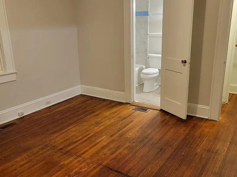 2700 Clemson Ave — Photo 5