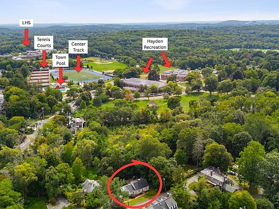 5th image of 11 Stratham Rd