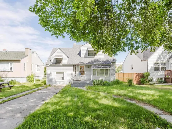 10827 111th St NW, Edmonton, AB T5H 3G5