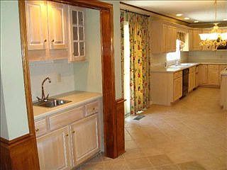 4th image of 1625 Laura Ln