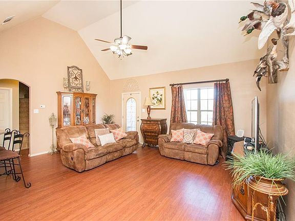 5th image of 29 Cedarwood Ln