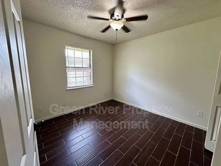 3288 Deerfield Pointe Dr — Photo 24
