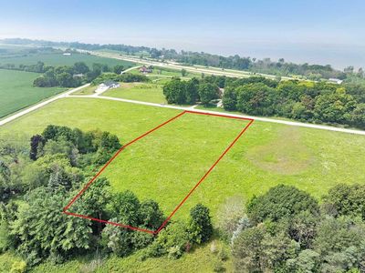 Rustic Oak Dr #14, Luxemburg, WI, 54217
