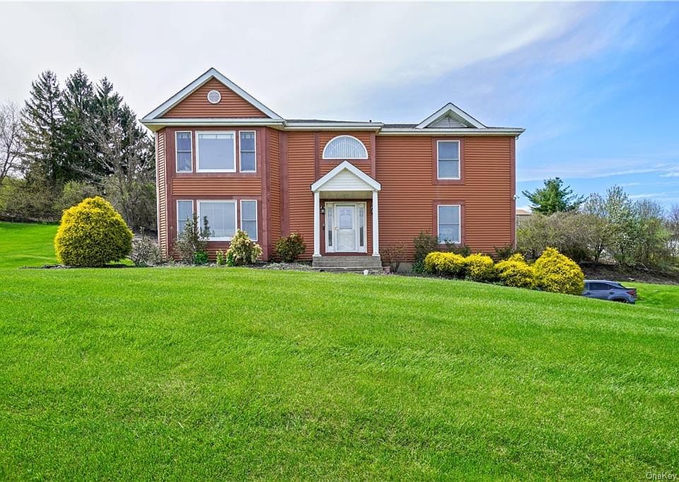 1st image of 8 Orion Ave