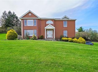 8 Orion Ave, Monroe, NY 10950