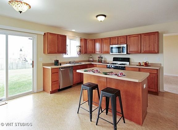 4th image of 4106 Phillip Dr