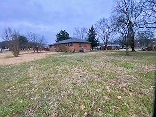 4th image of 2924 Rich Acres Dr
