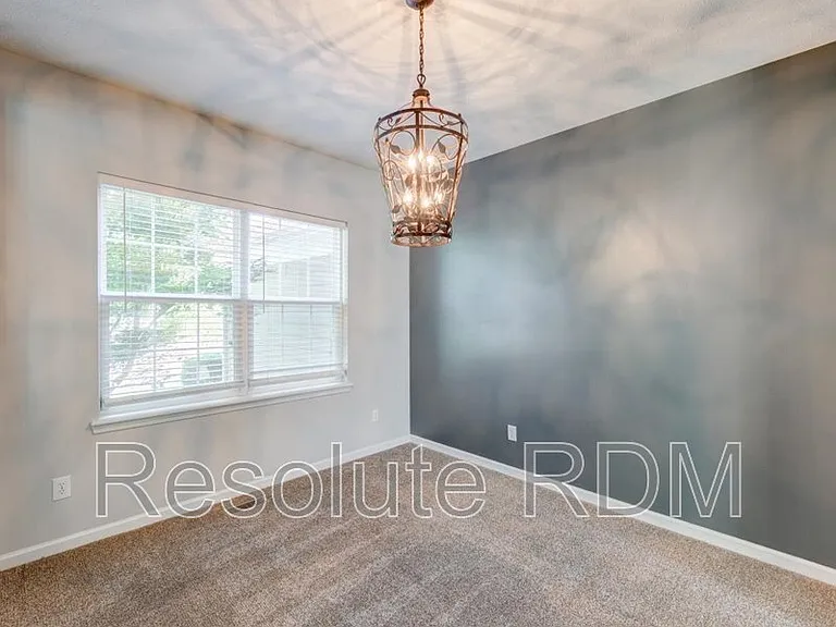 8262 Plumwood Ln — Photo 18