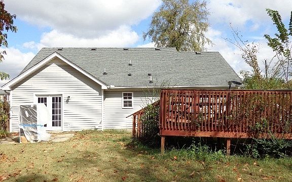 3rd image of 464 Dorchester Dr
