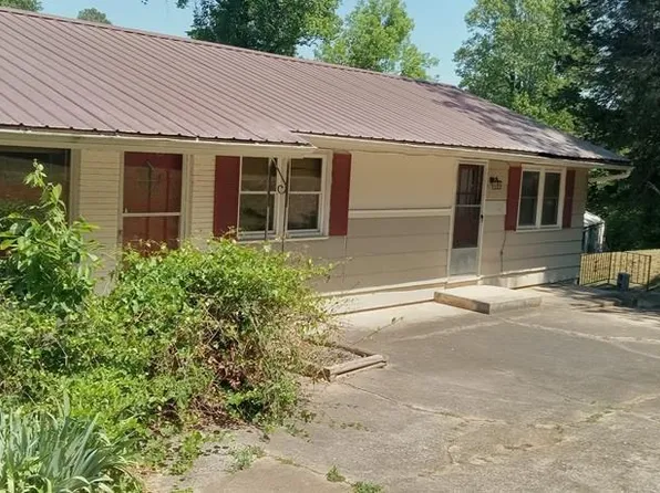 2041 Spruce St, Martinsville, VA 24112