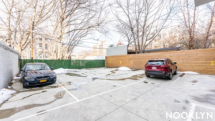 Rented by Nooklyn NYC LLC | media 15