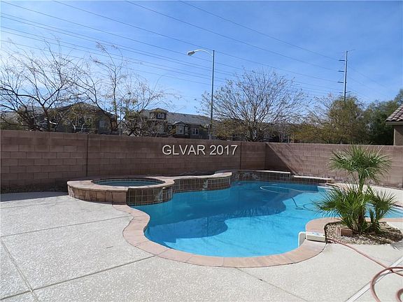 2nd image of 2825 Woodland Park Ave #0