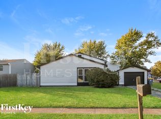 9318 Kingsboro Cir, Indianapolis, IN 46235