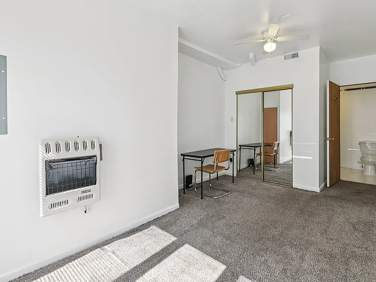 3379 Frederick St — Photo 33