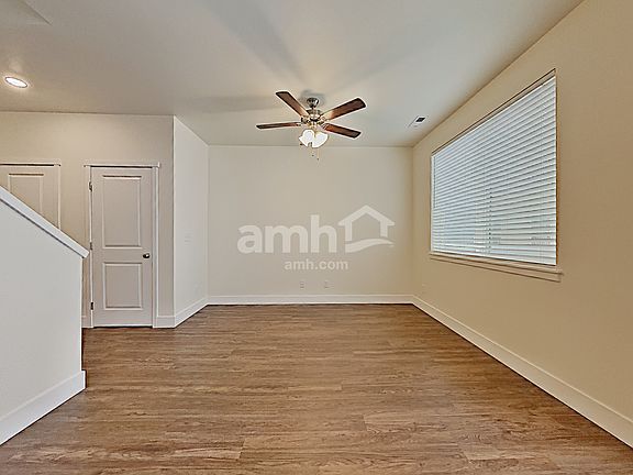 4th image of 2108 104th Dr SE