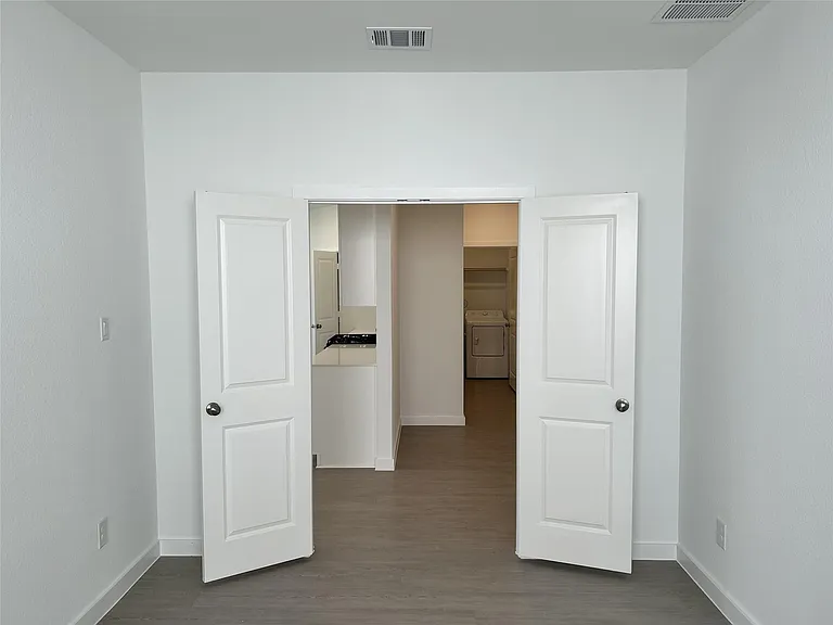 8306 Amber Summit Ln — Photo 14