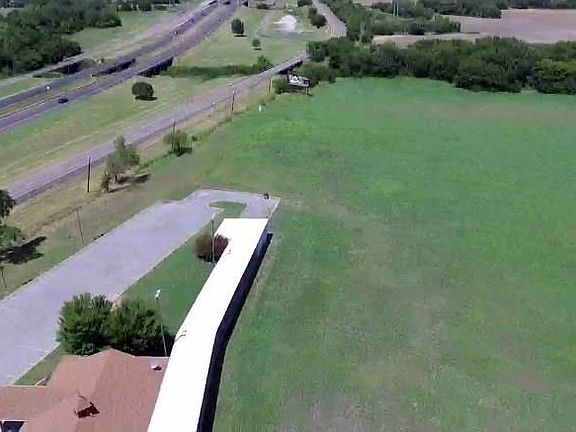 2nd image of 5901 S Us Highway 75