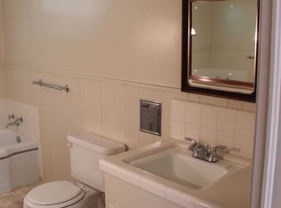 2237 V St, Merced, CA 95340