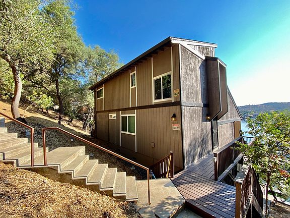 2nd image of 4851 Lakeshore Dr