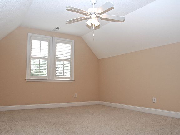 5th image of 4625 Pineview Dr