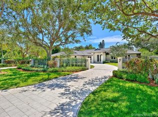 13471 SW 62nd Ave, Pinecrest, FL 33156